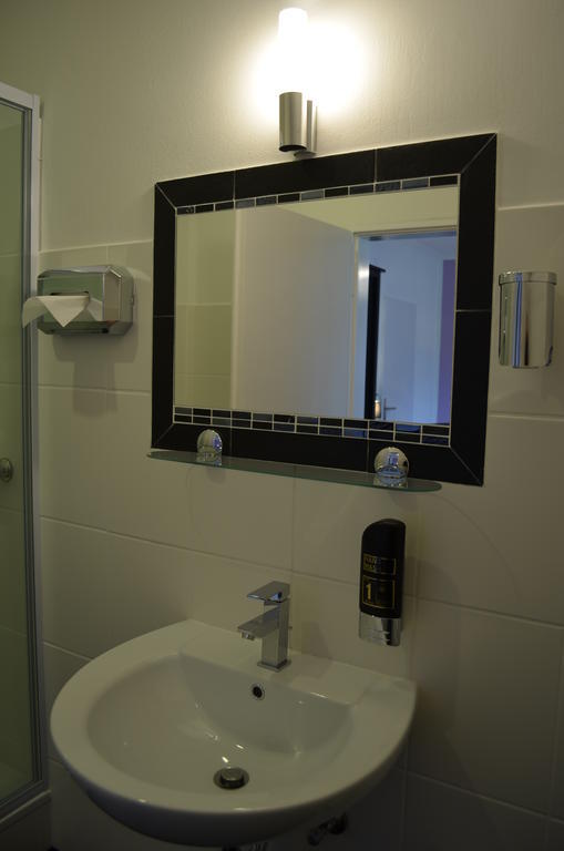 Hotel Wolfschlucht à Rodgau Chambre photo